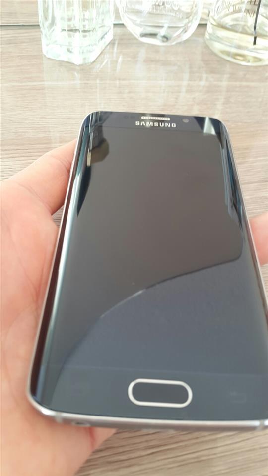 Samsung-Galaxy-S6-Edge