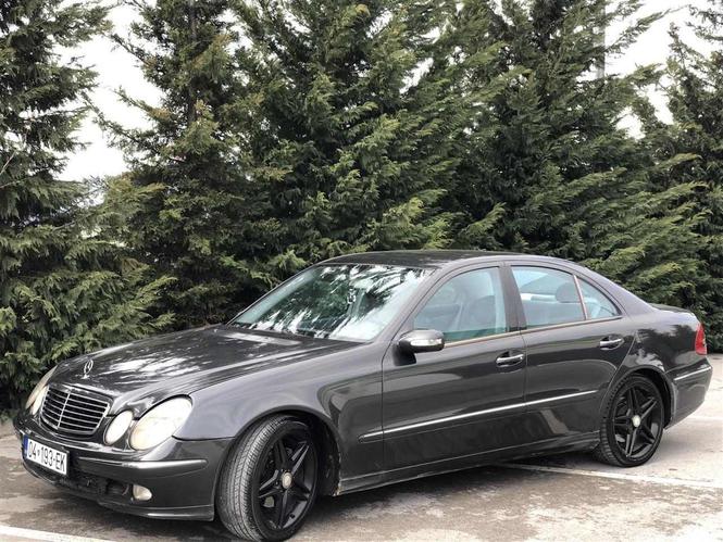 Mercedes Benz