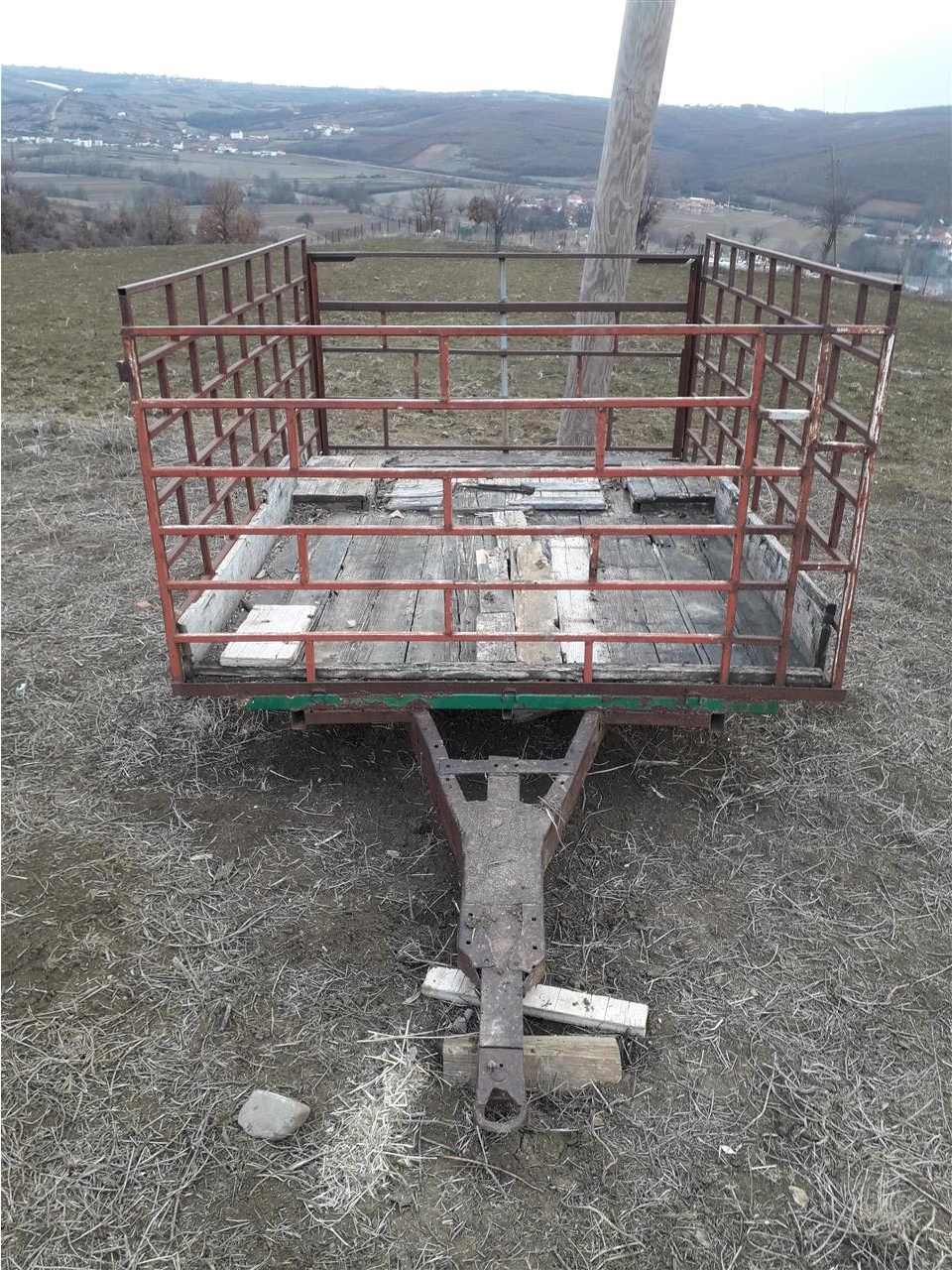 Shitet-karroca-per-bartjen-e-lopve-