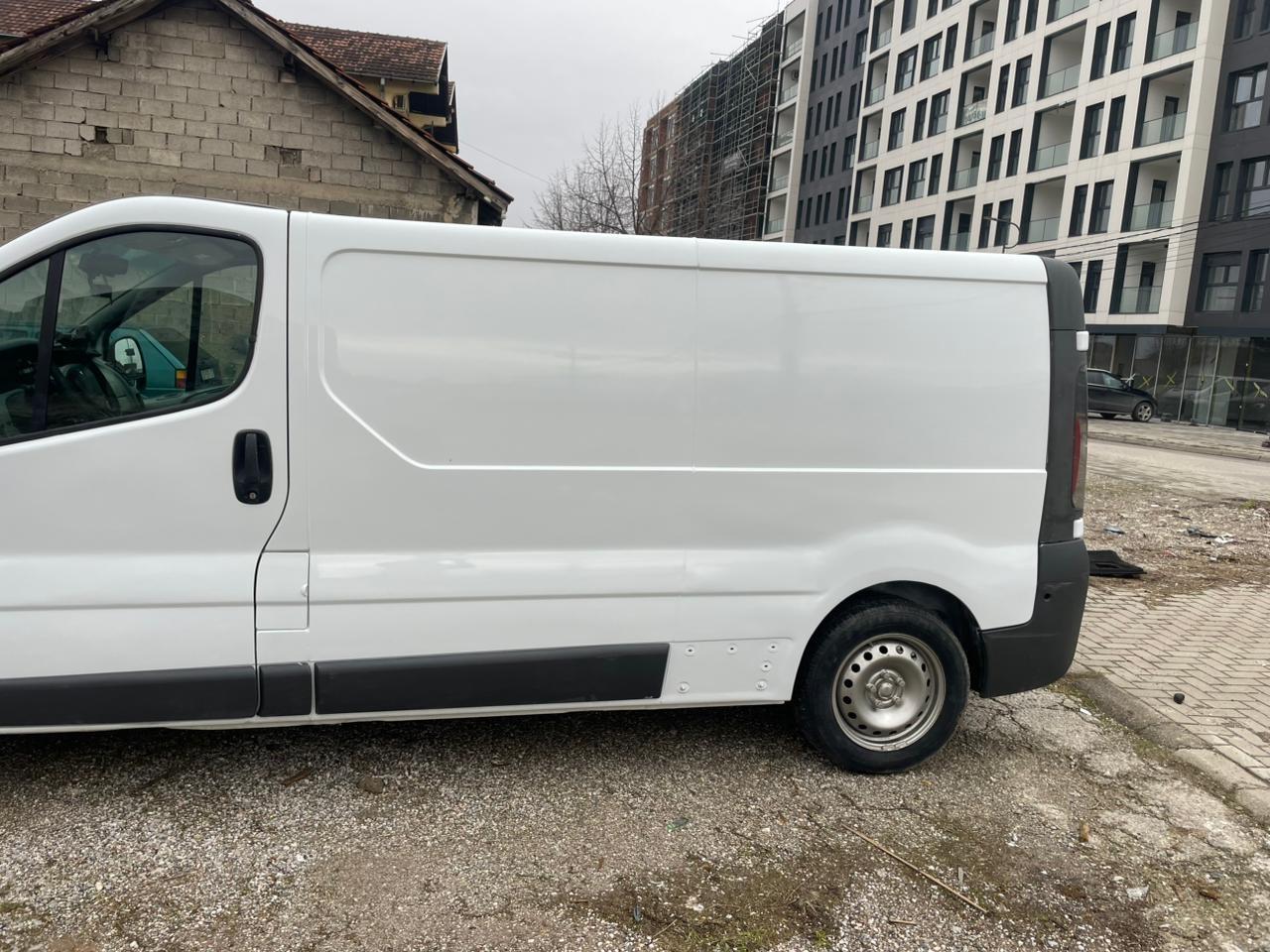 Renault-Trafic-t29-dci100