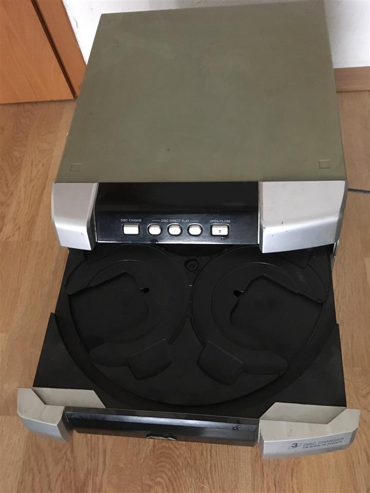Magnetofon-me-3-CD