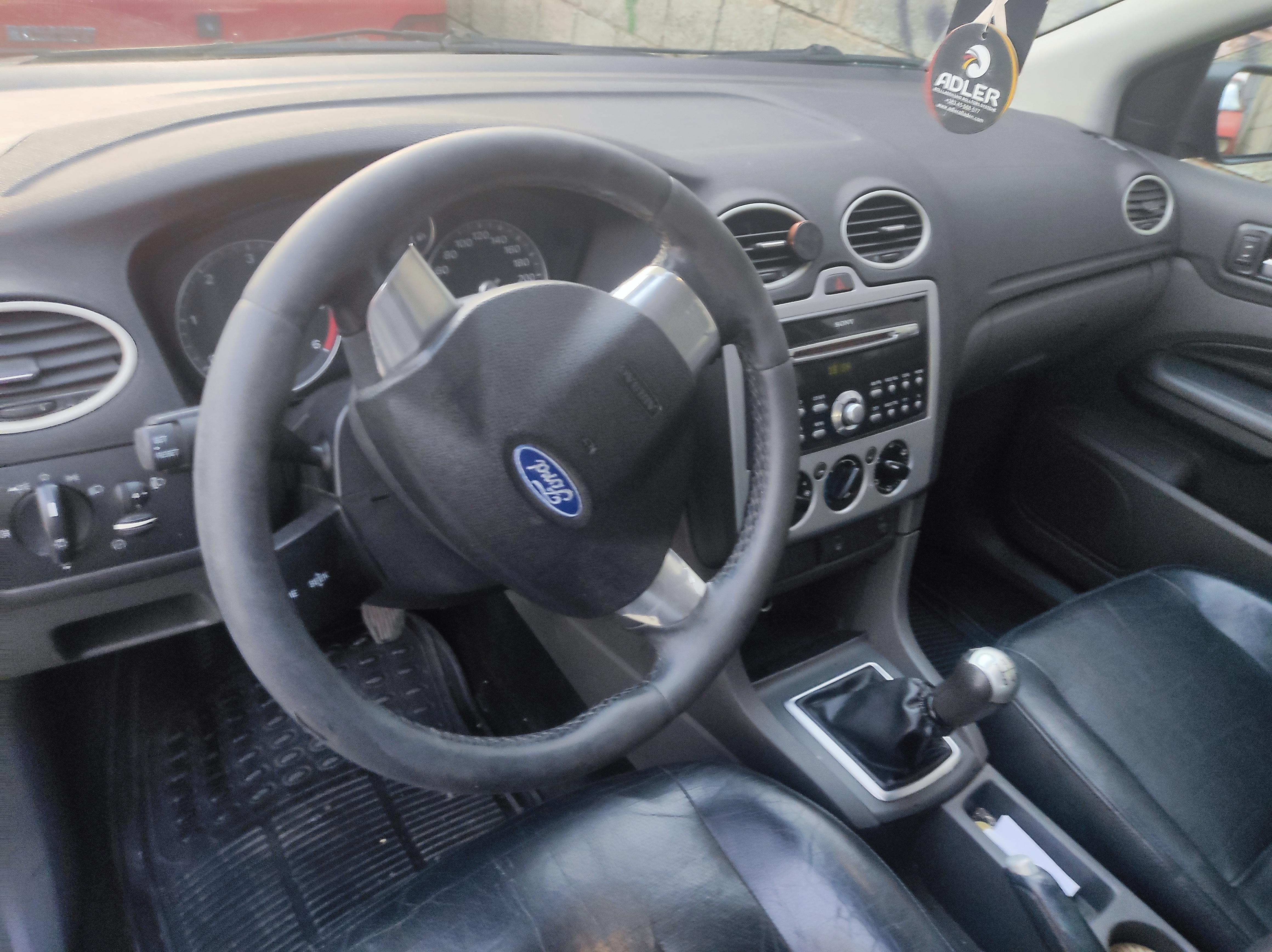 Ford-Focus-1-6