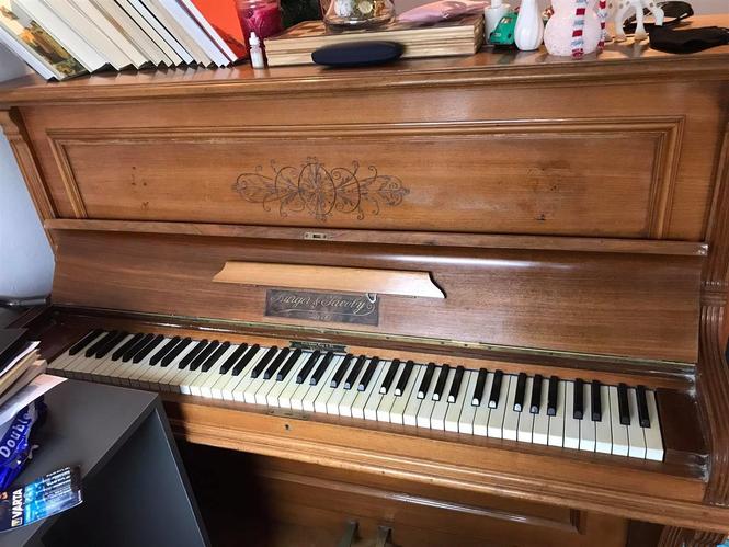 Piano 