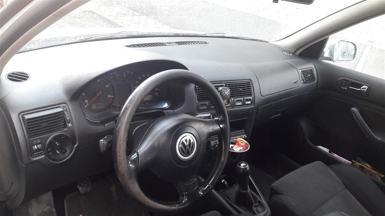 VW-GOLF-4-