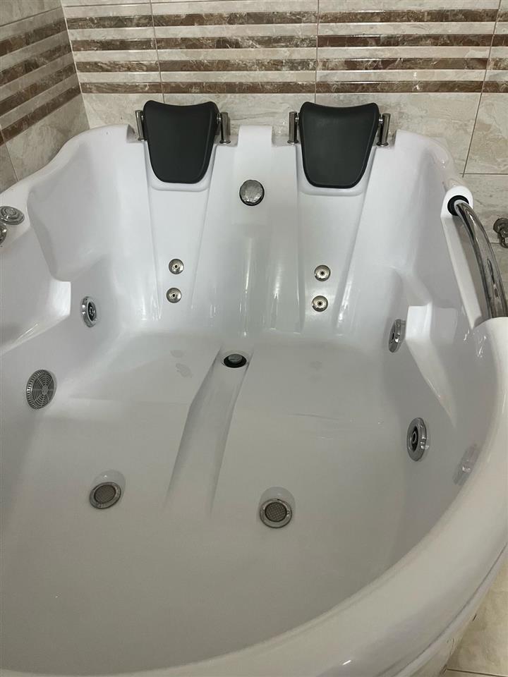 Jacuzzi