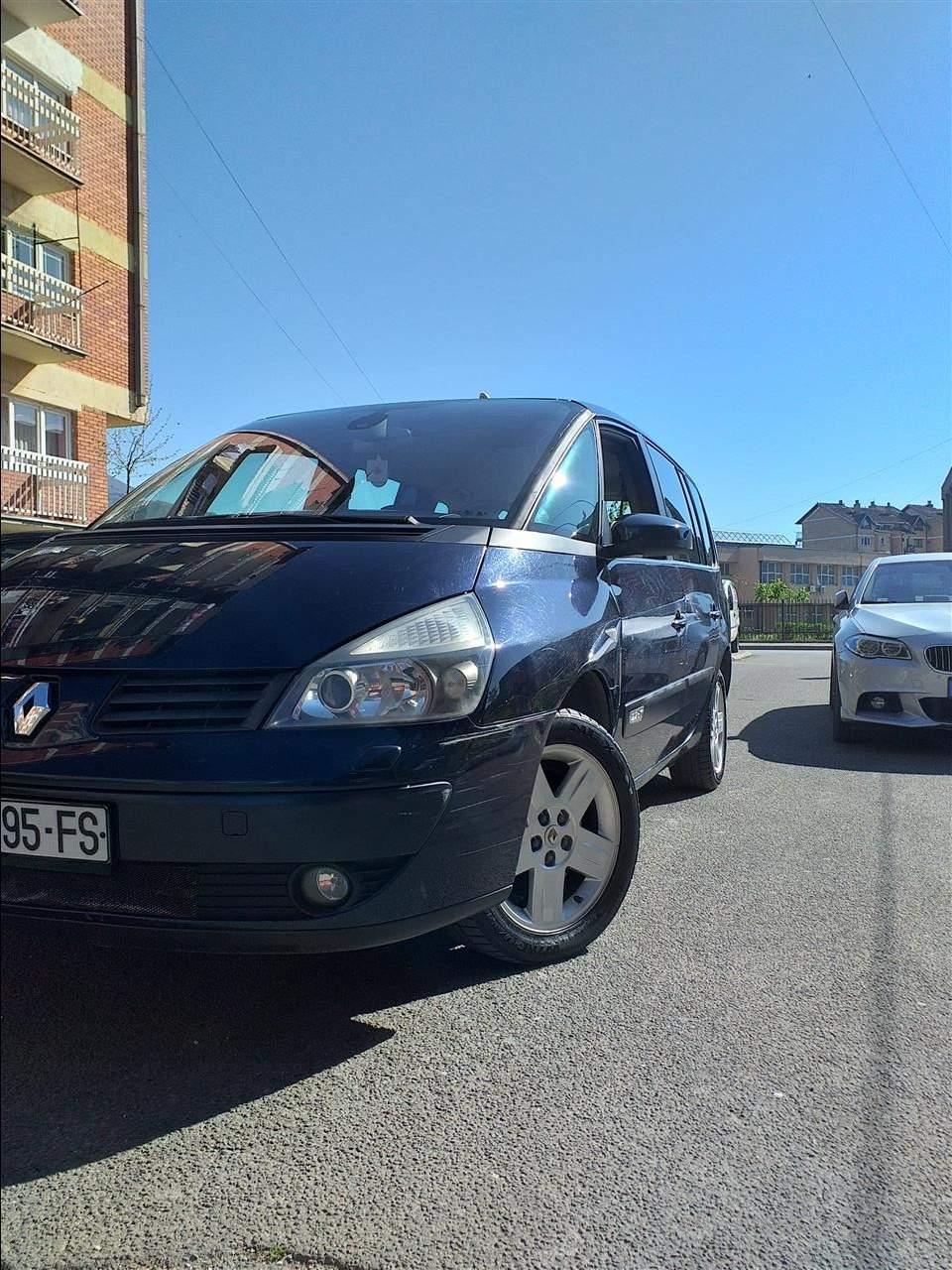 Renault-Espace-2005