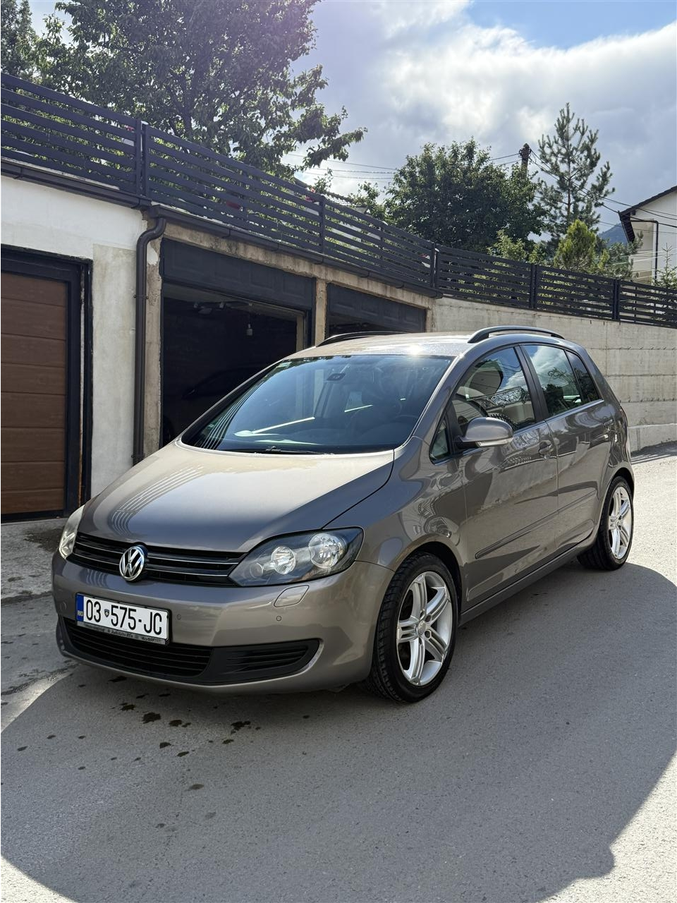 Shes-golf6-plus