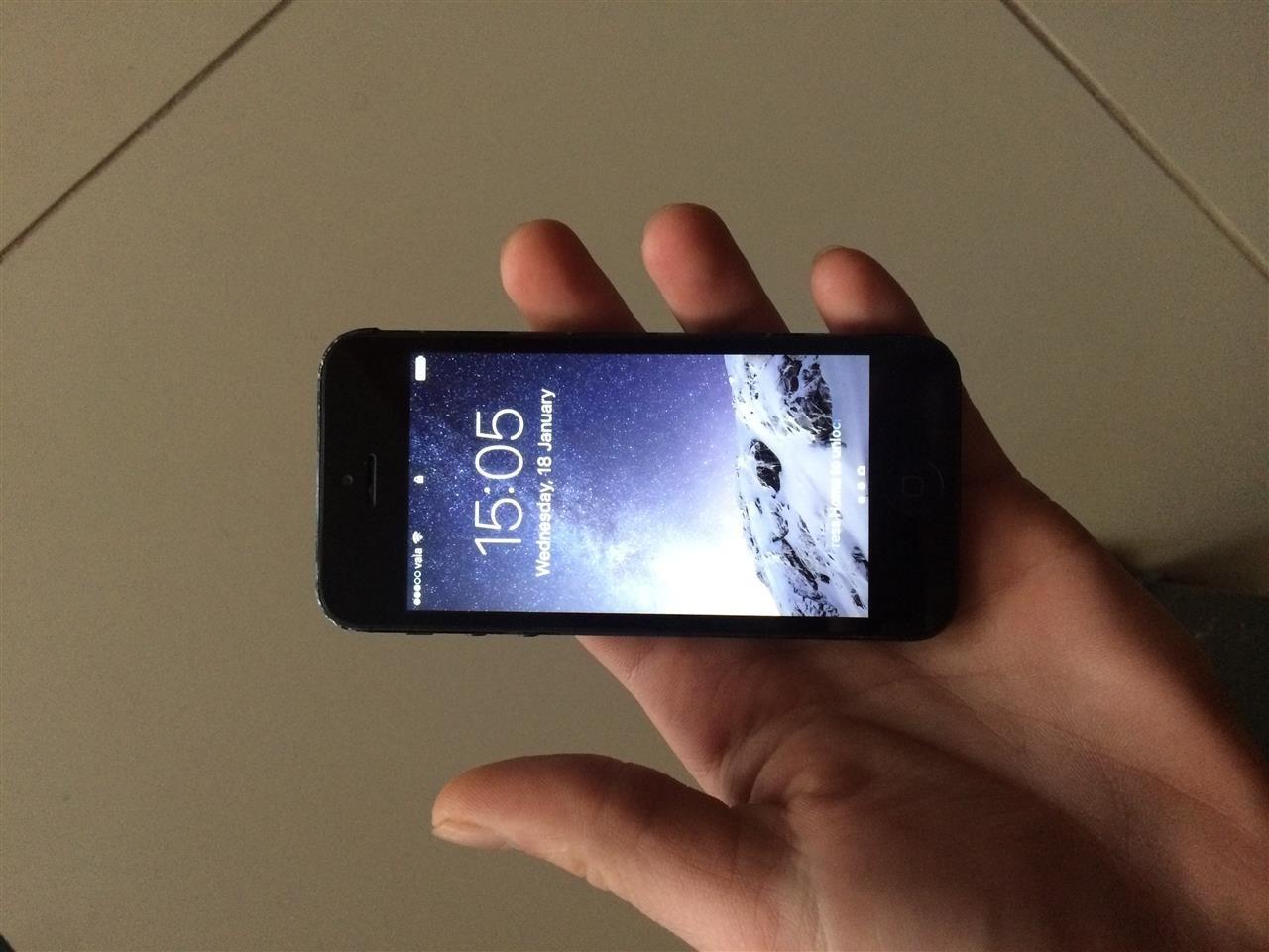 Shes-Iphone-5
