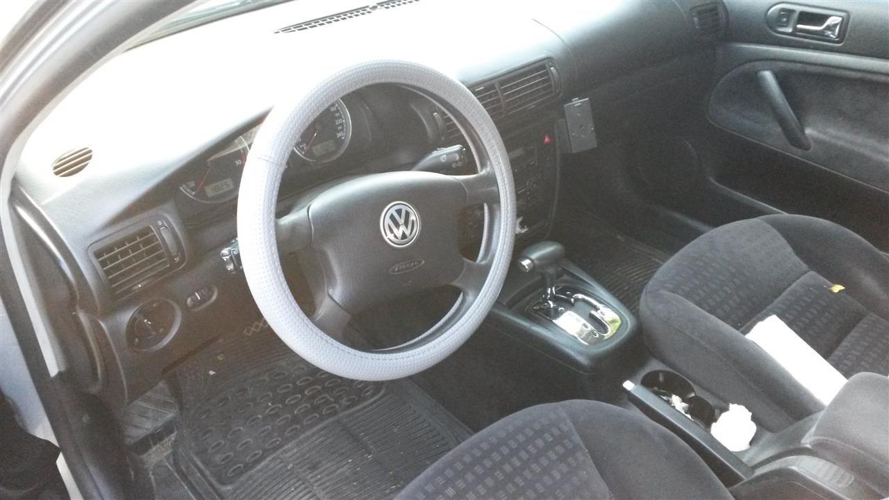 VW-Passat--02-