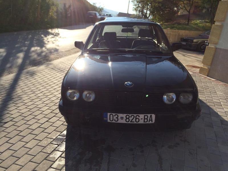 U-shit-Bmw-e30-