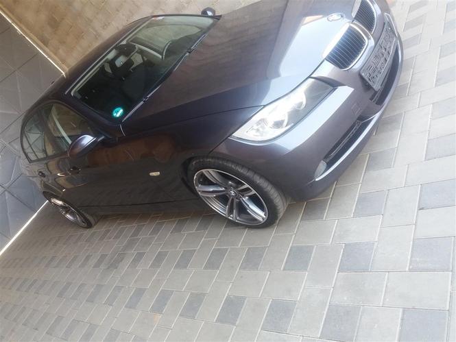 BMW 320d E90