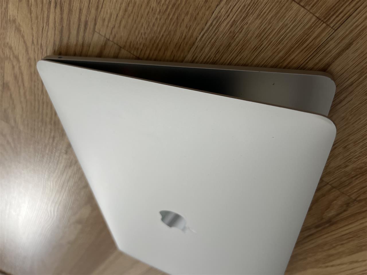 Macbook-Pro