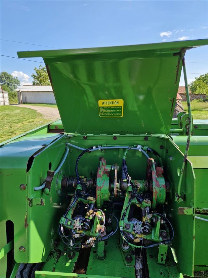 JOHN-DEERE-359---------------