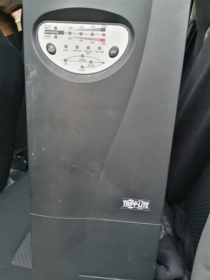 UPS-Trip-Lite-2000-V--