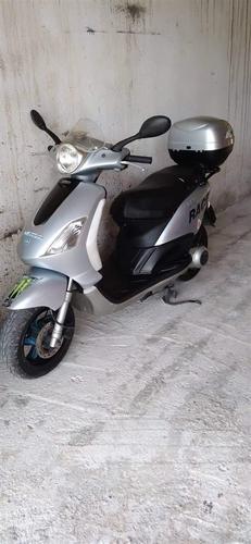 Skuter piaggio