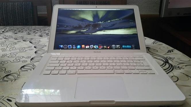 MacBook A1342