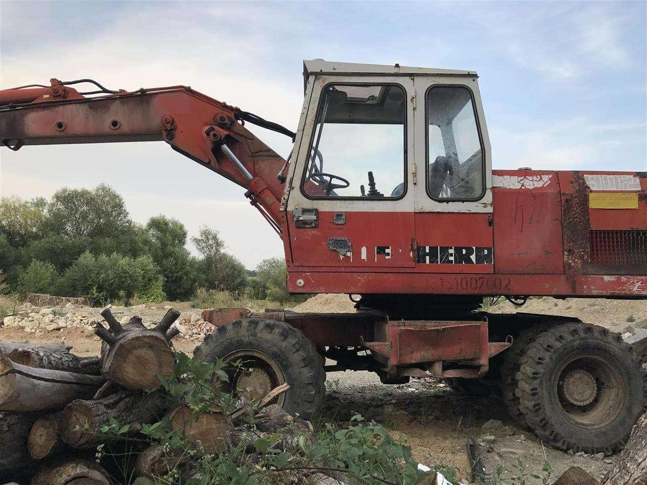 Bager-libherr-902