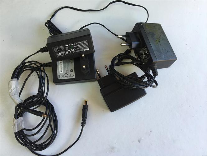 adaptera 12volt 2ampera