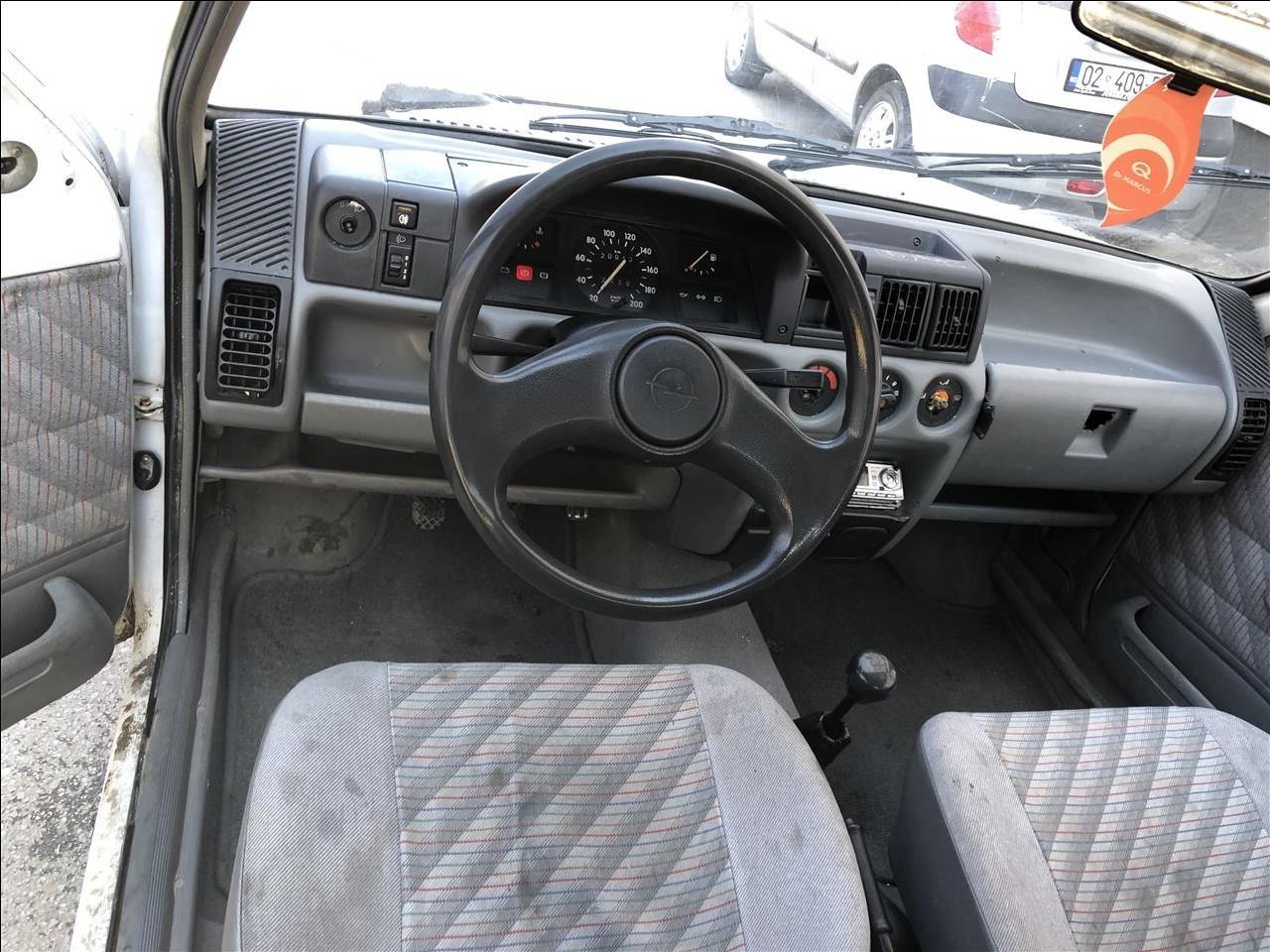 opel-corsa-