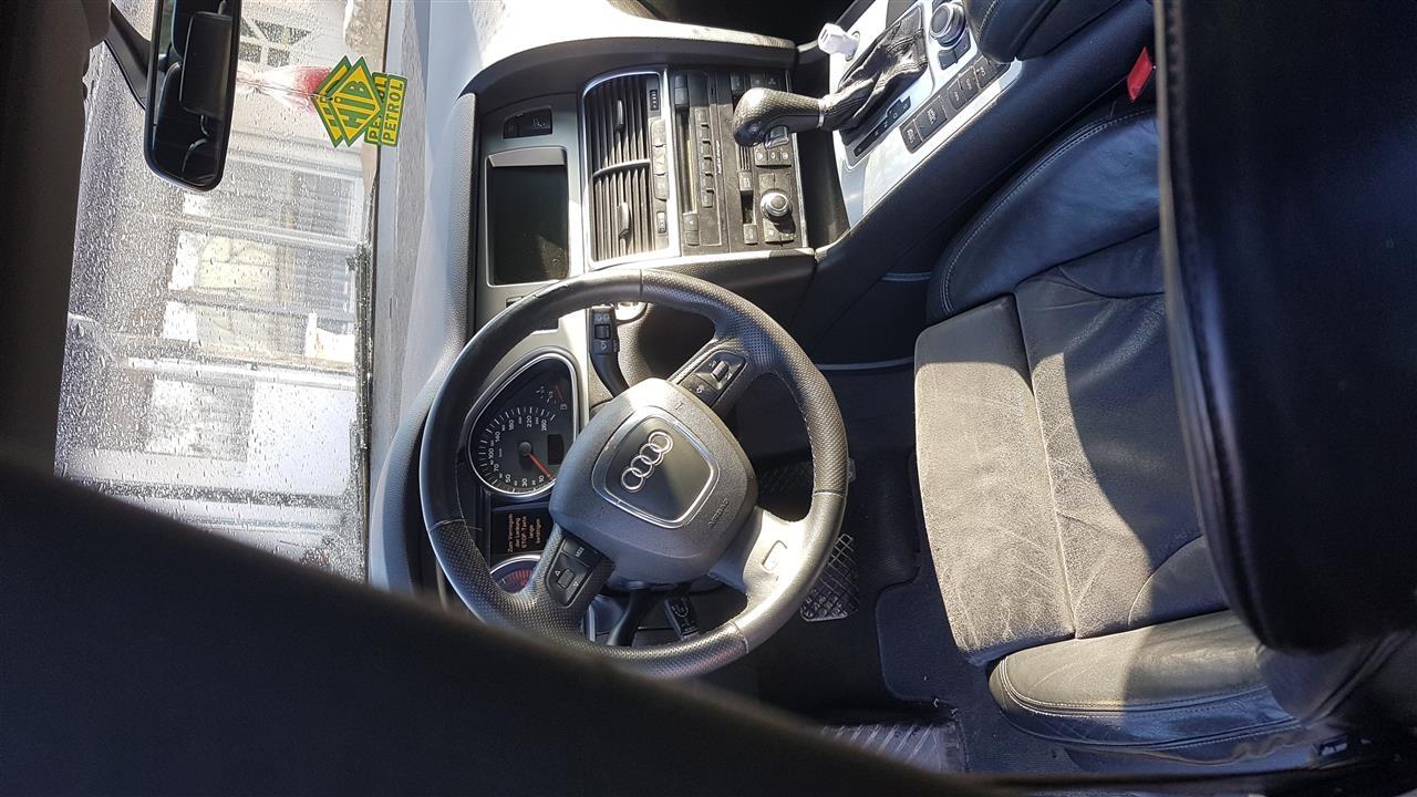 Audi-Q7