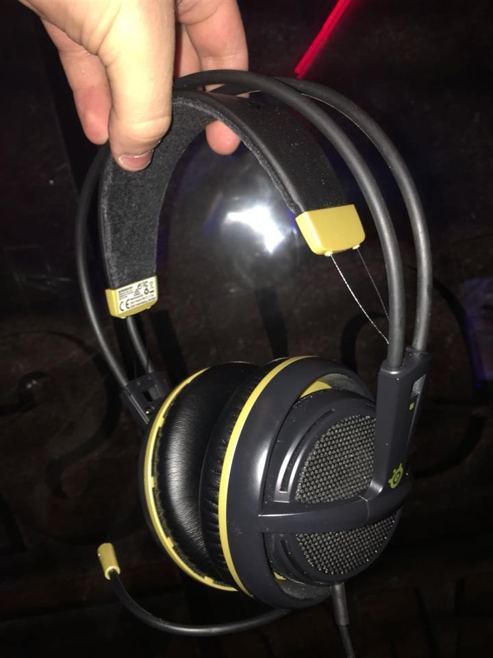 SteelSeries-Siberia-200