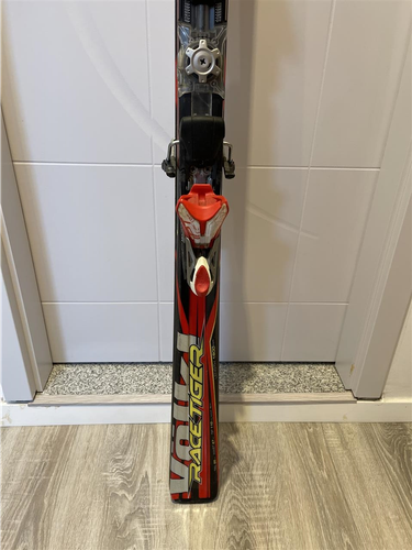 Skija
