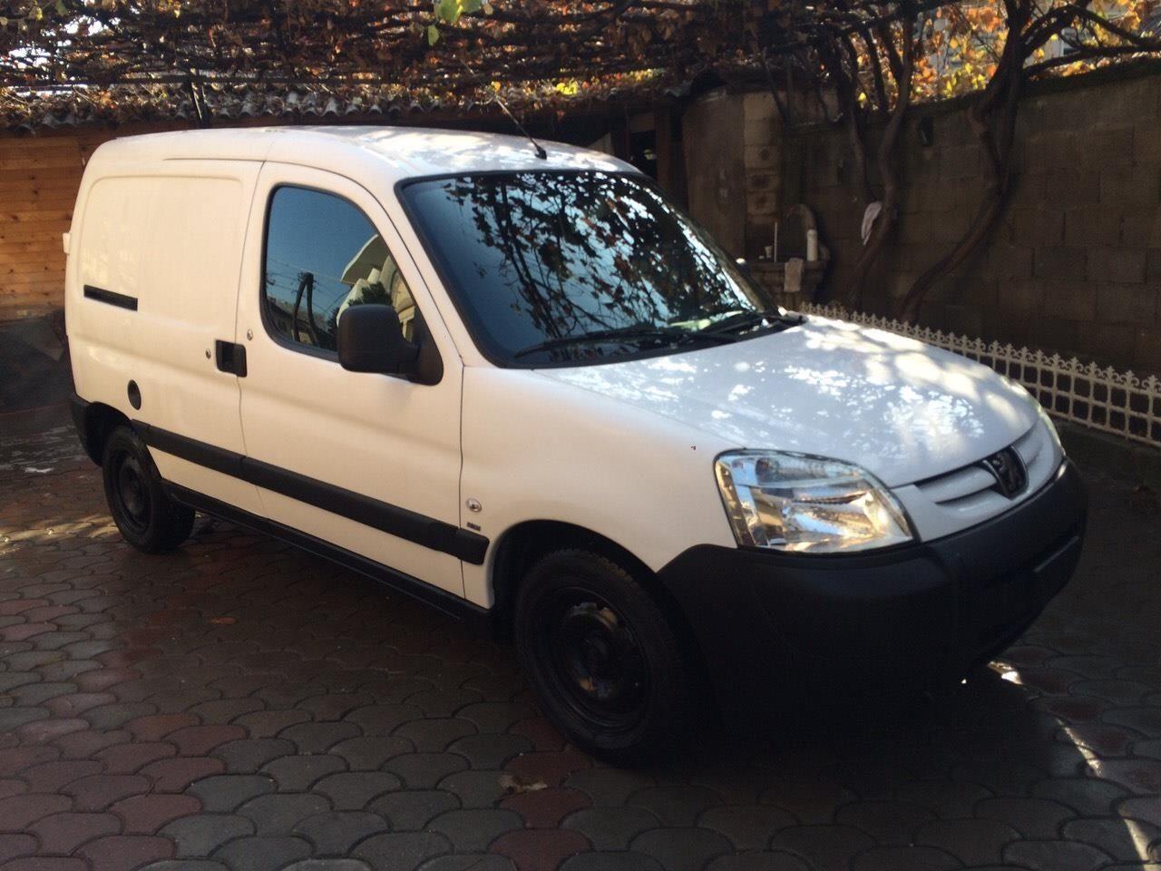 Peugo-Partner-