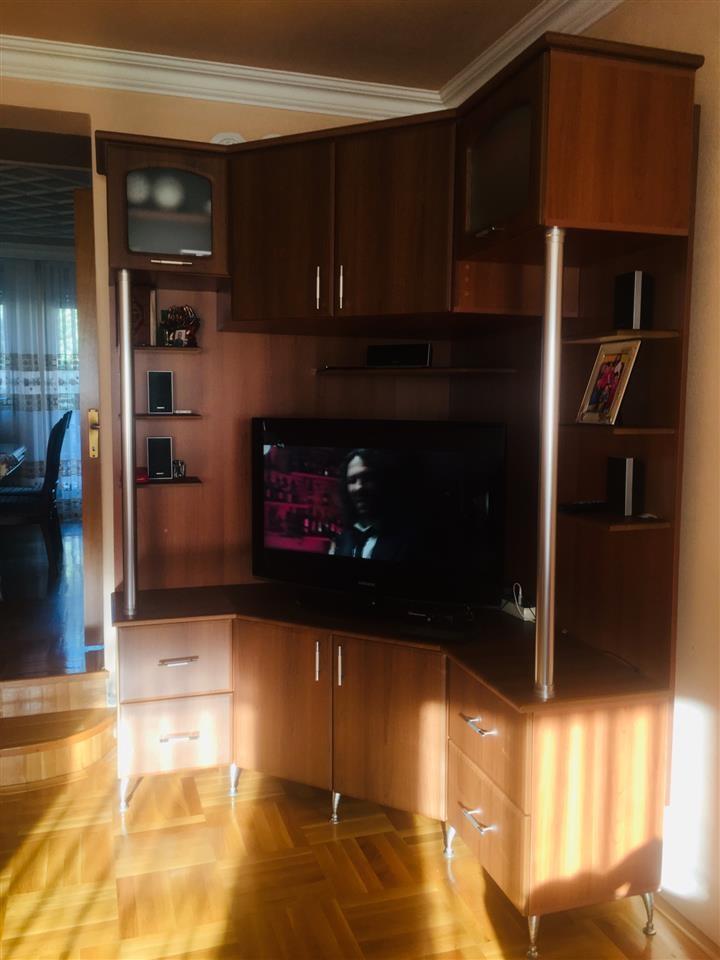 Komode-per-televizior