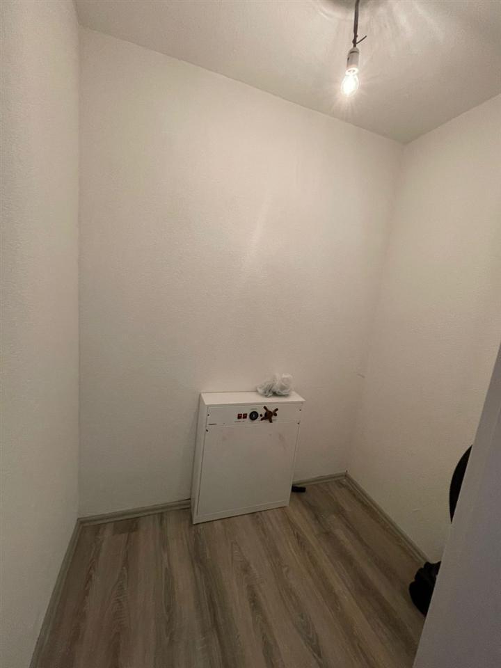JEPET-ME-QIRA--BANESA-NE-RRUGEN-DARDANIA