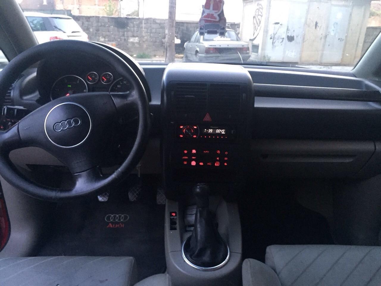 Shitet-Audi-a2