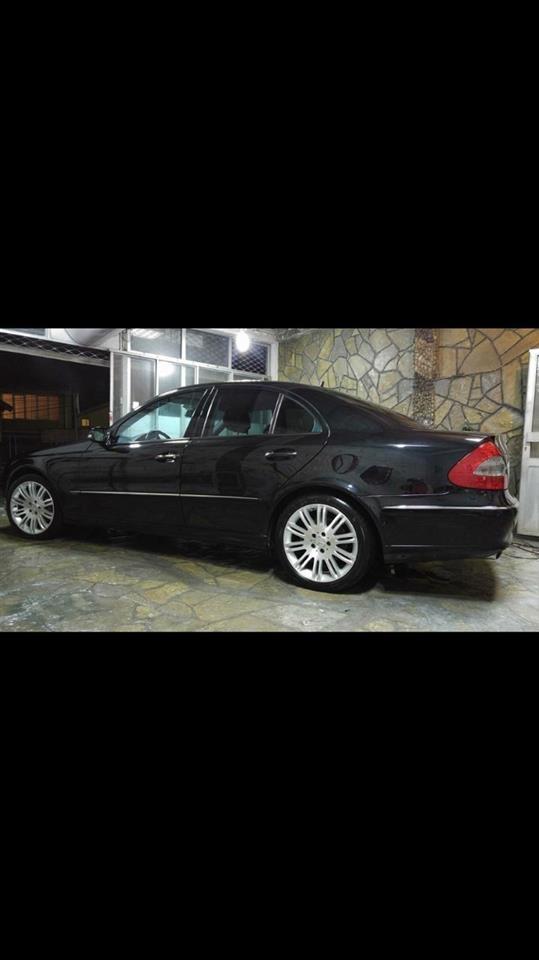 Mercedesin-E-280-