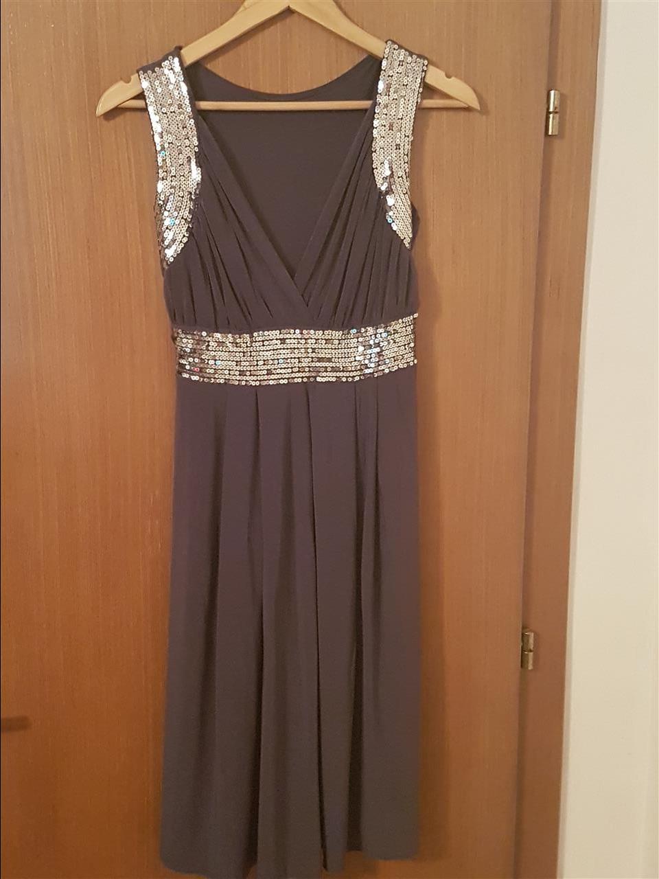 Fustana-