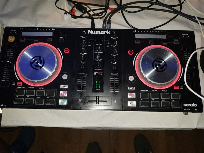 mixtrack pro 3 