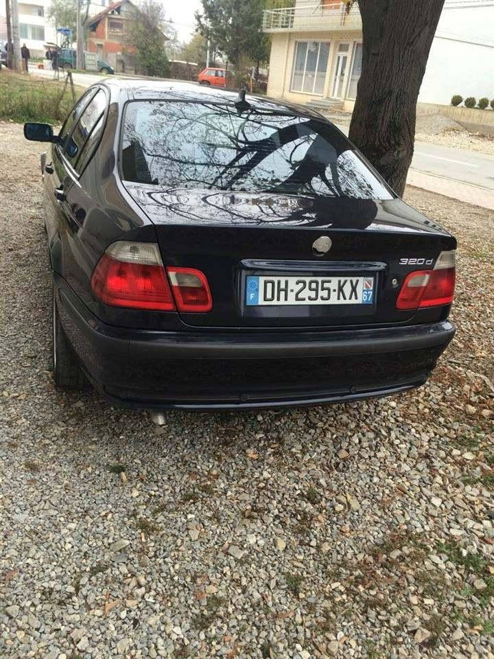 BMW-320D