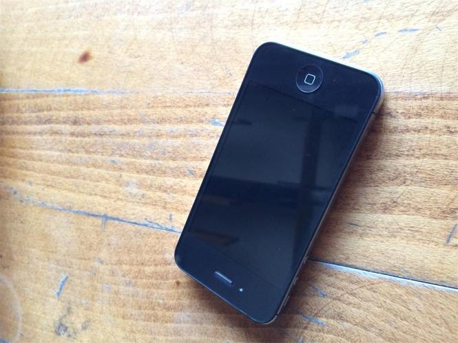 iPhone 64 GB 