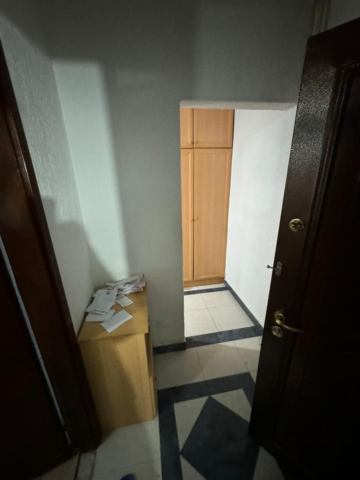 Garsoniera-me-qira-në-kompleksin--Qafa-