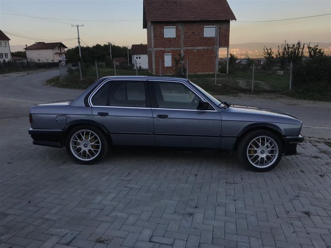 SHITET BMW E30