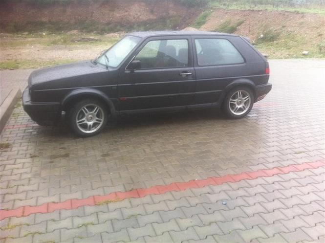 VW Golf -89