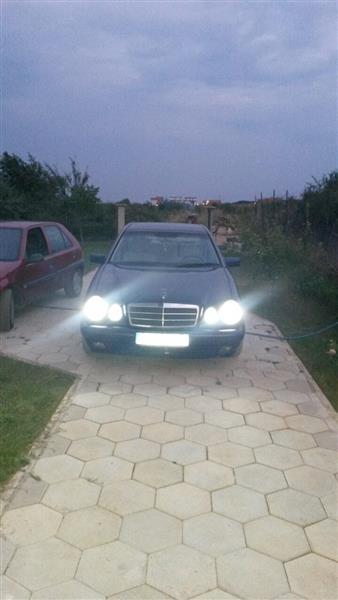 Mercedes-e300