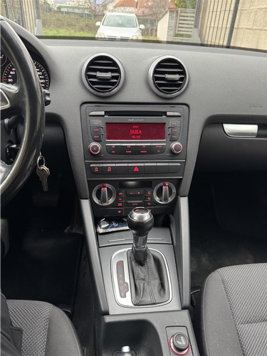Audi A3 sportback-Automatic