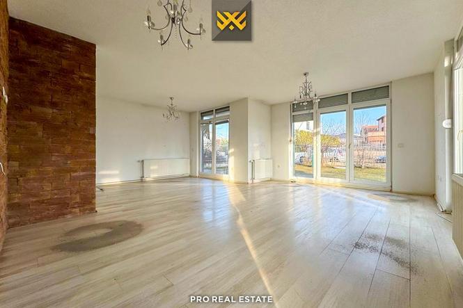 Shtëpi 220m² për #SHITJE në Lagjen Qëndresa