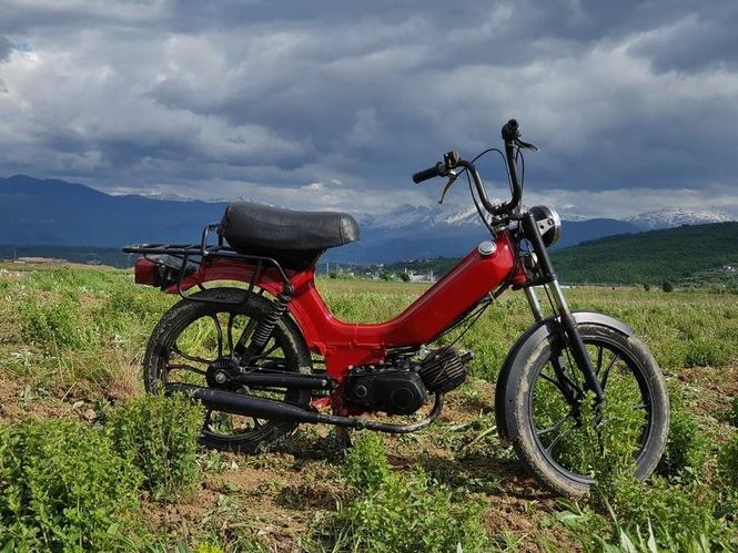 Tomos