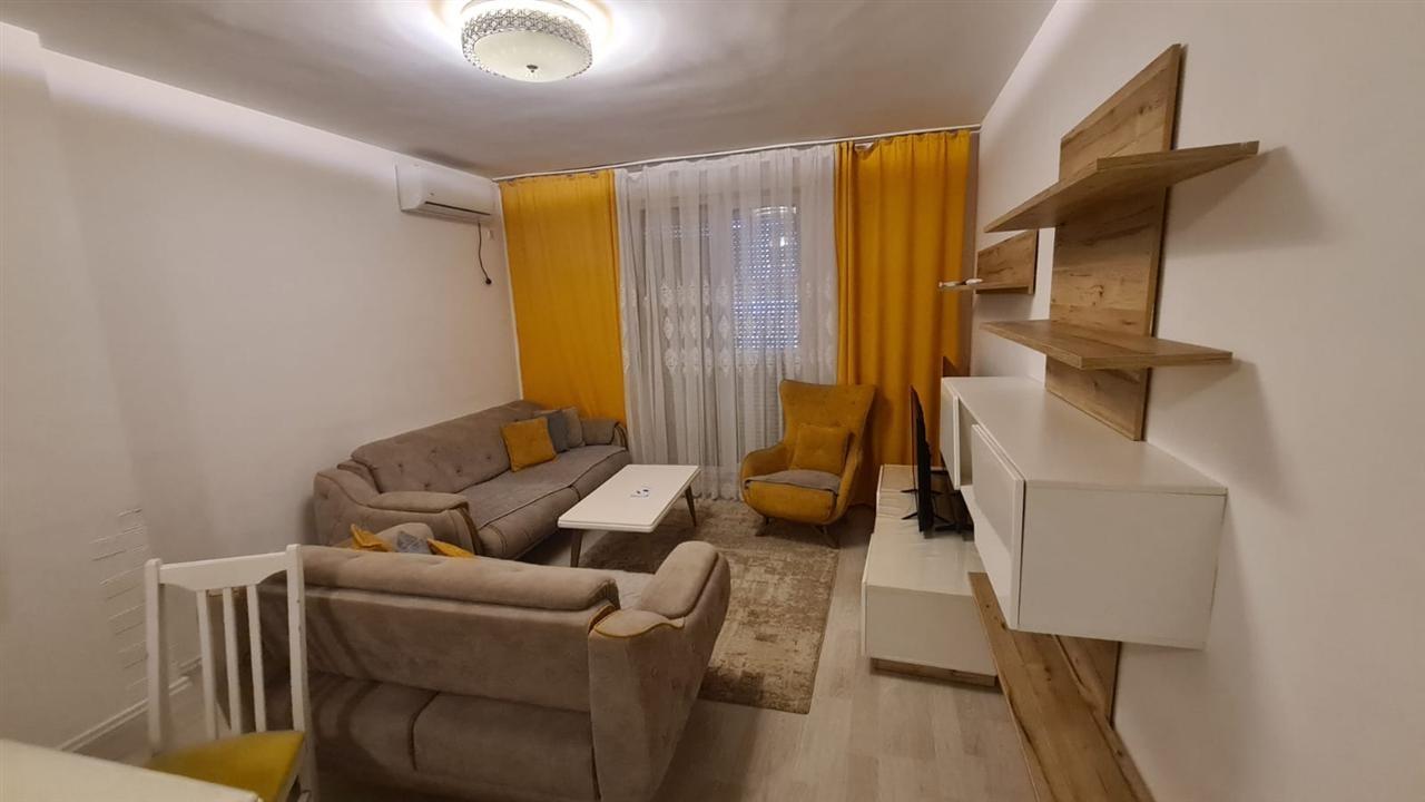 --Banesë-me--QIRA---Fushë-Kosovë