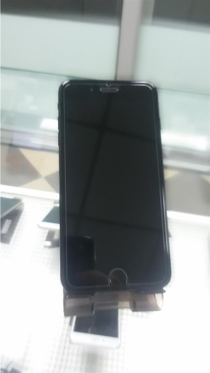 iphone-7-plus-jett-black-