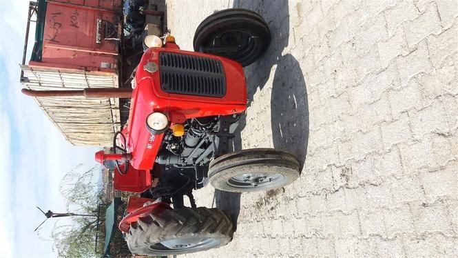 Traktor imt 539 