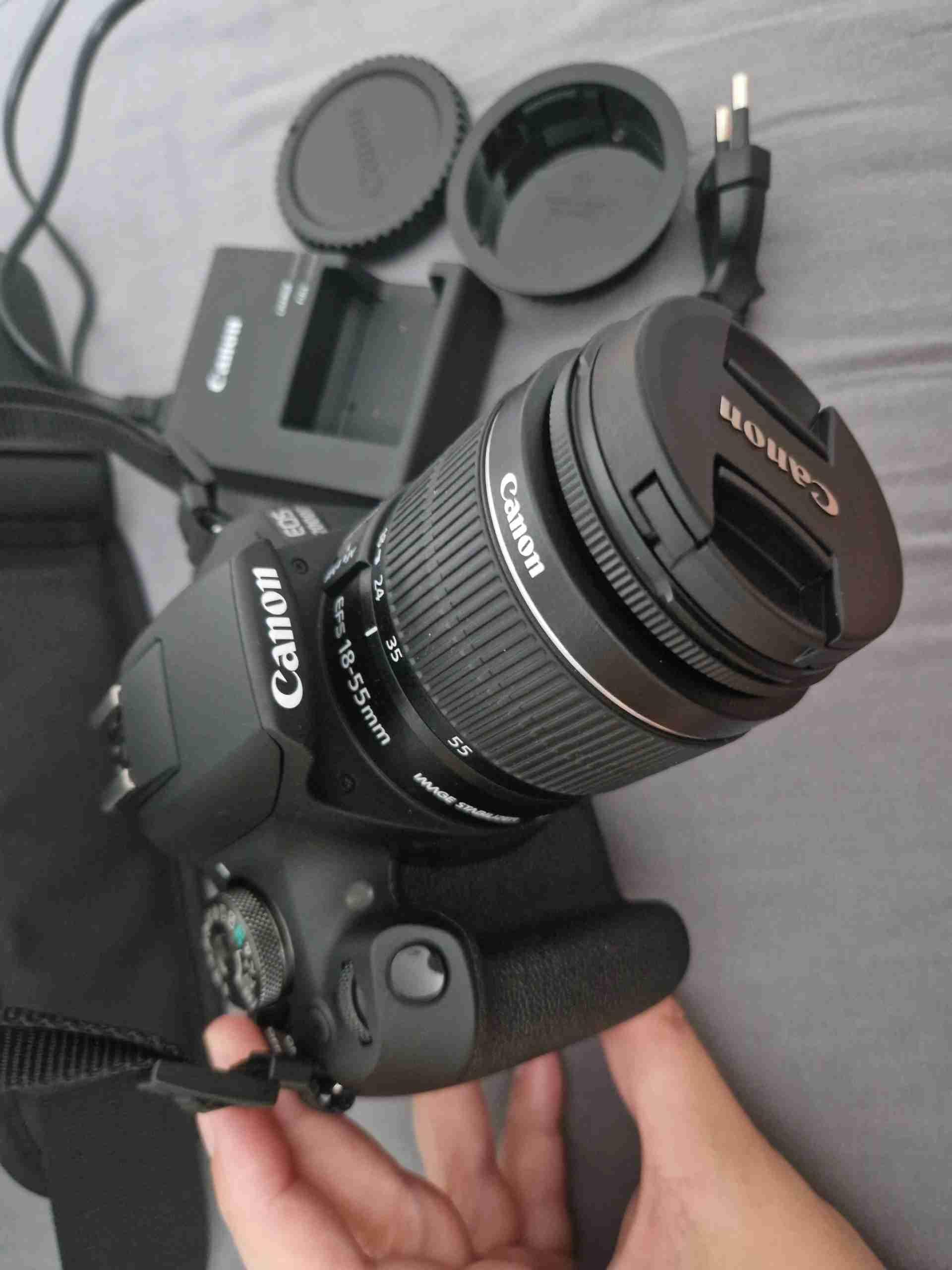 Canon-EOS-2000D