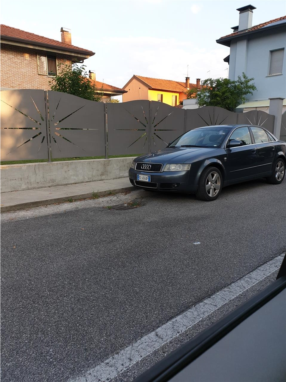 Audi-A4-1-9