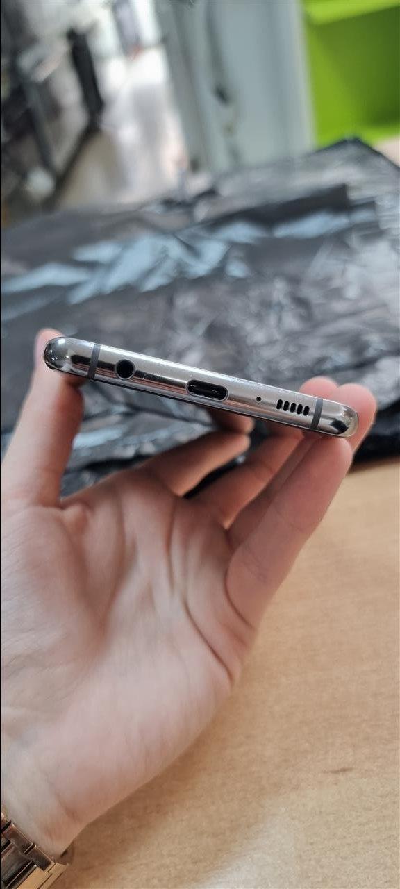 Samsung-s10+