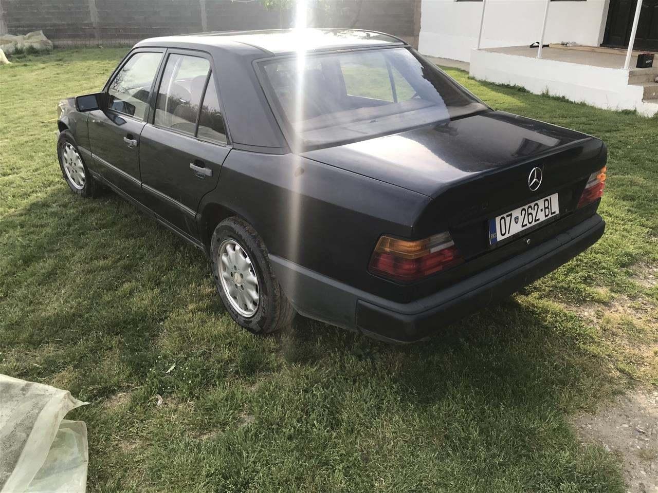 Mercedesi ne shitje Rahovec
