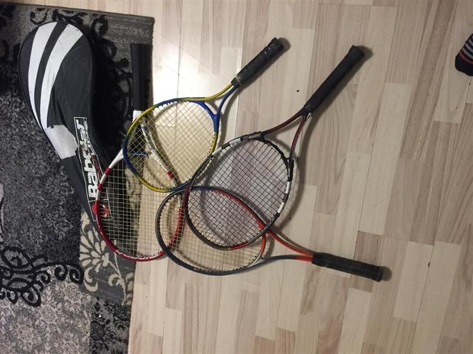 TENIS 